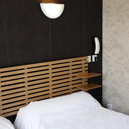Logis Les Deux Rivieres Hotel Laguépie