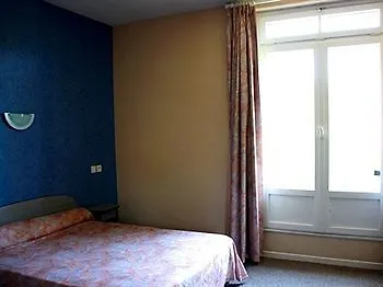 Hotel Logis Les Deux Rivieres 2*