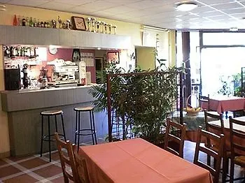 Hotel Logis Les Deux Rivieres 2*